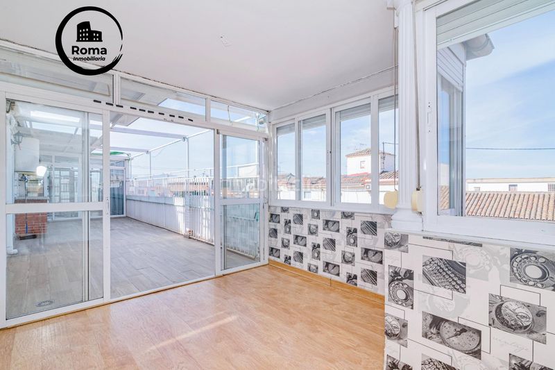 Foto ecdb0334-bf2e-42b7-9812-2ed3060460e5. Penthouse with heating in Camino de Ronda Granada
