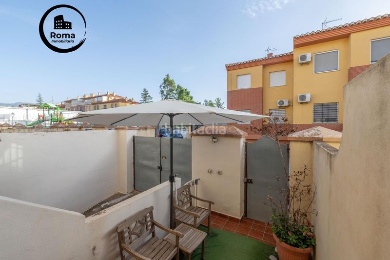 Foto b7e43ed3-73ef-4127-9d0f-e60c80590764. Casa adossada a Ogíjares