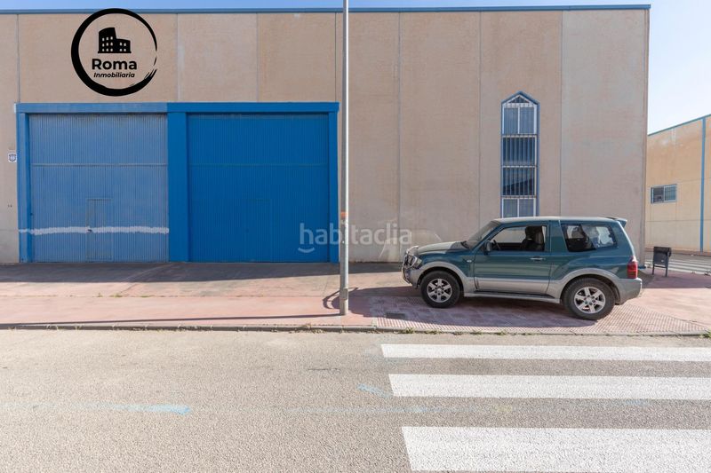 Foto ba491755-d6da-4e2b-90cd-269e67405e27. Nau industrial a Cijuela