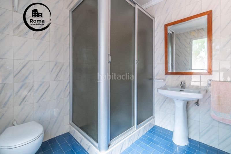Foto cb5e3460-2e27-43d8-9132-d6e054359880. Maison avec parking dans Jun