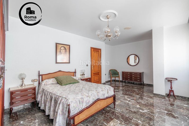 Foto ea452db9-8b16-4d58-b056-4d56f8ce3c0f. Maison avec parking dans Jun