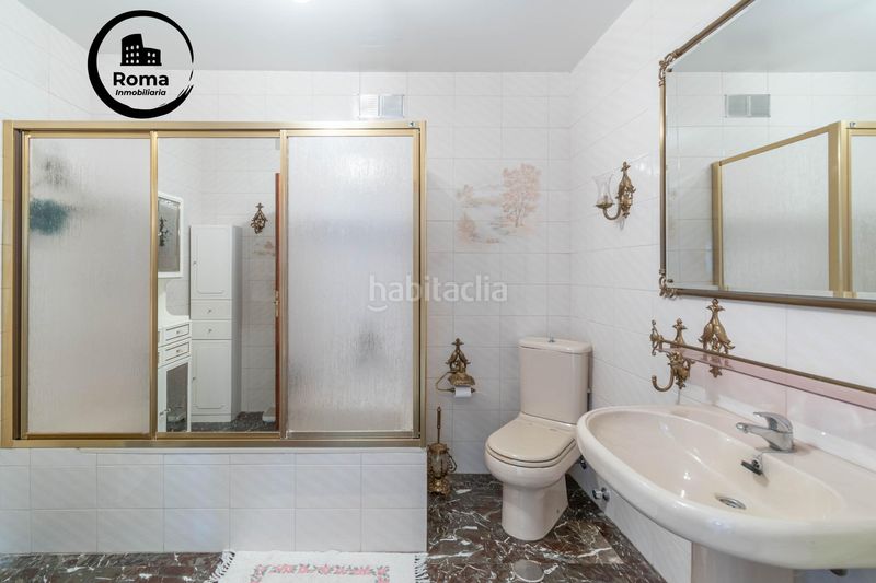 Foto f93d910e-7886-45e7-90ea-755893a7f0fa. Maison avec parking dans Jun