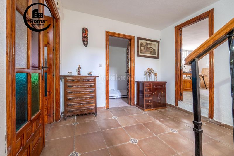 Foto a62ce2fc-f0d2-47d8-a6e4-2f437d53216c. Casa amb calefacció aparcament a Ogíjares