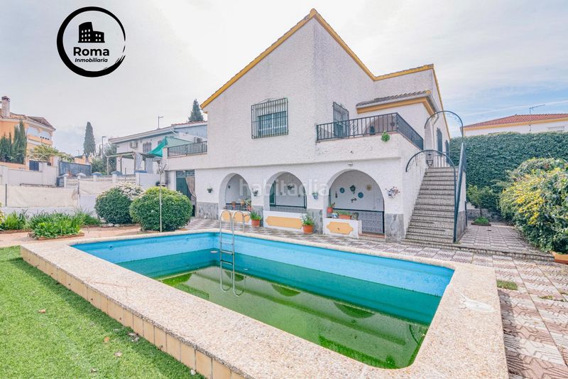 Foto c735d9f5-5fa4-461b-af62-d1583177e2ce. Xalet amb piscina a Peligros