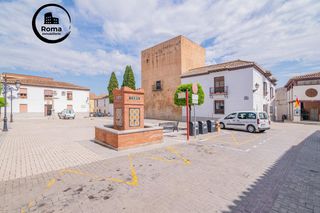 Casa en Residencial Triana - Barrio Alto. Casa para reformar en el centro de las gabias!!!!
