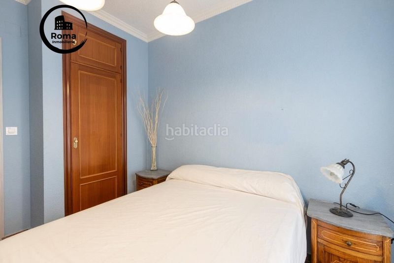 Foto b513918f-7da2-4b1e-8ea6-fe3e9c11312c. Casa adossada a Joaquina Eguaras Granada