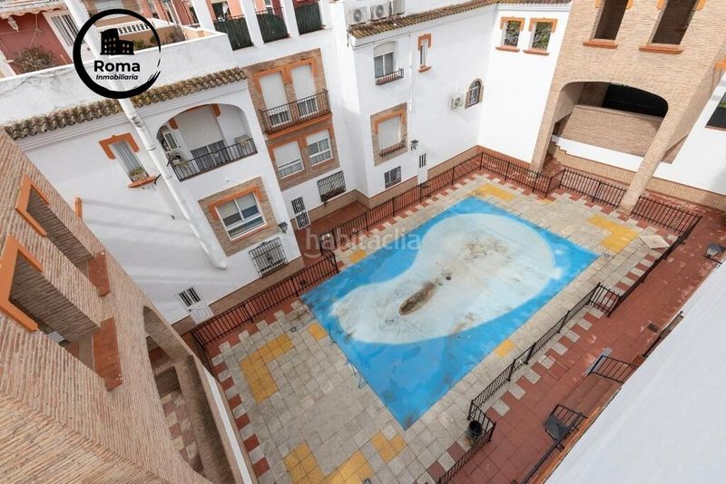 Foto c60fc218-fb67-4819-a267-3f3aee0164f7. Casa adossada a Joaquina Eguaras Granada