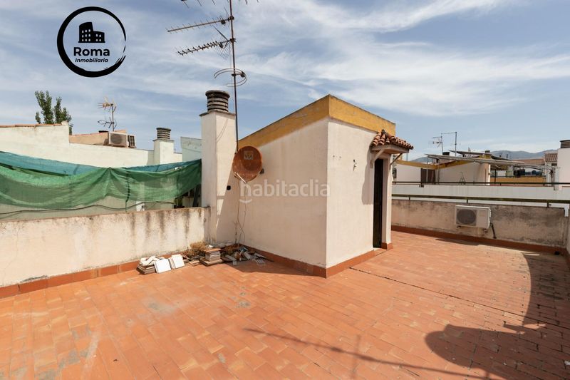 Foto 249694a0-866f-4625-a03e-db59ecfe2b9d. Casa amb aparcament piscina a Maracena