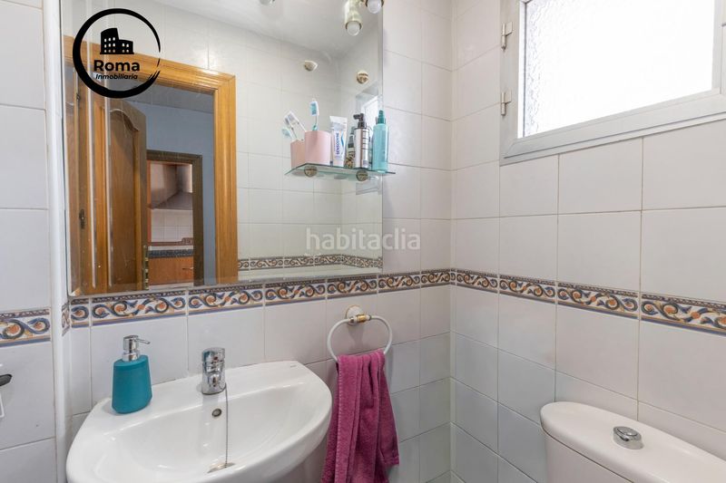 Foto 66e0d285-3001-4310-9745-fe09d1e2a13a. Casa amb aparcament piscina a Maracena
