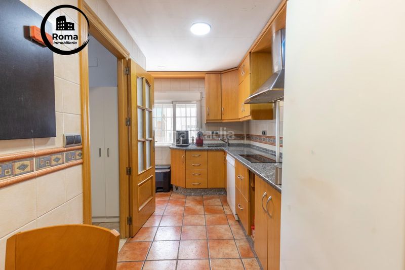 Foto a9c9549a-ad58-454d-b157-edb6371b727b. Casa amb aparcament piscina a Maracena