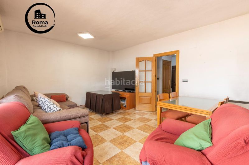 Foto db717b45-ceae-45ad-80b4-a6654e918737. Casa amb aparcament piscina a Maracena