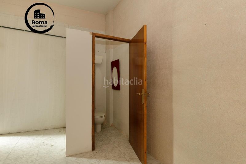 Foto 1bb9230a-4f51-4892-972a-23f23f460602. Edifici a Baza