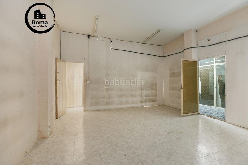 Foto 6a4af190-e09d-40ce-8ae4-18210e061bb9. Edifici a Baza