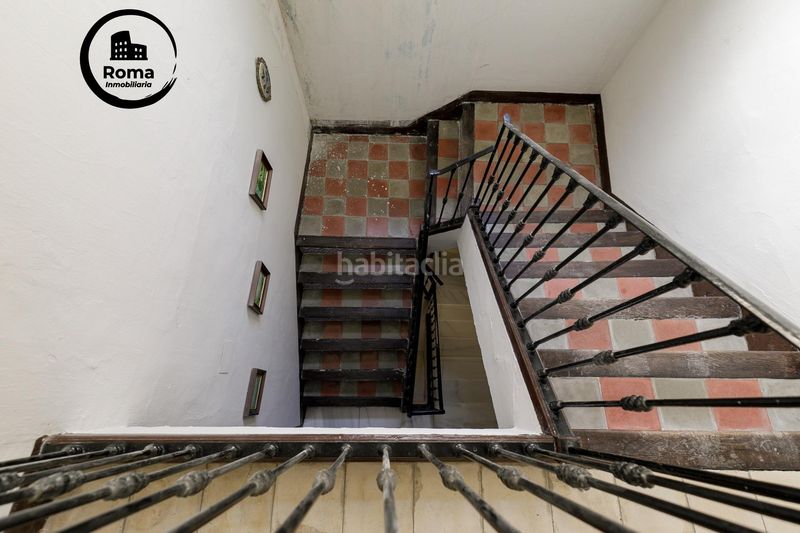 Foto 9fb9fa0e-ea7a-49fb-a630-318d8af8683b. Edifici a Baza