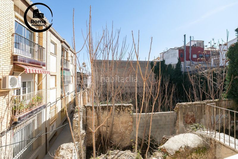 Foto a54b0413-6da2-4a69-b1b5-8bf44cea3f6b. Edifici a Baza