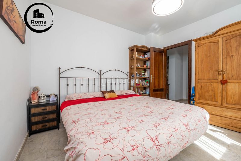 Foto 6ab9d828-c8e9-4155-a27d-9dbc4cf22351. Casa amb aparcament a La Zubia Ciudad Zubia (La)