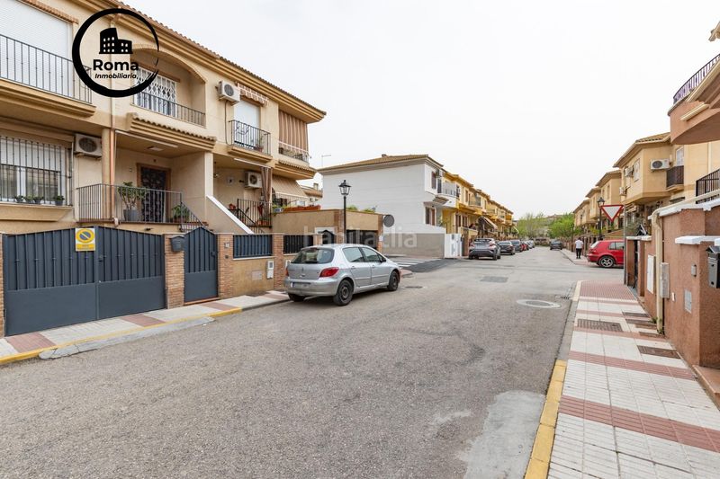 Foto 1ba0e666-147f-41b3-821d-a112291c359a. Casa aparellada a calle río genil 22 a Atarfe