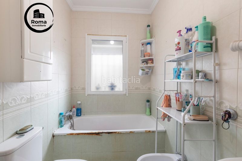 Foto 549f60e2-99a8-434a-822d-f18549b9d900. Casa aparellada a calle río genil 22 a Atarfe