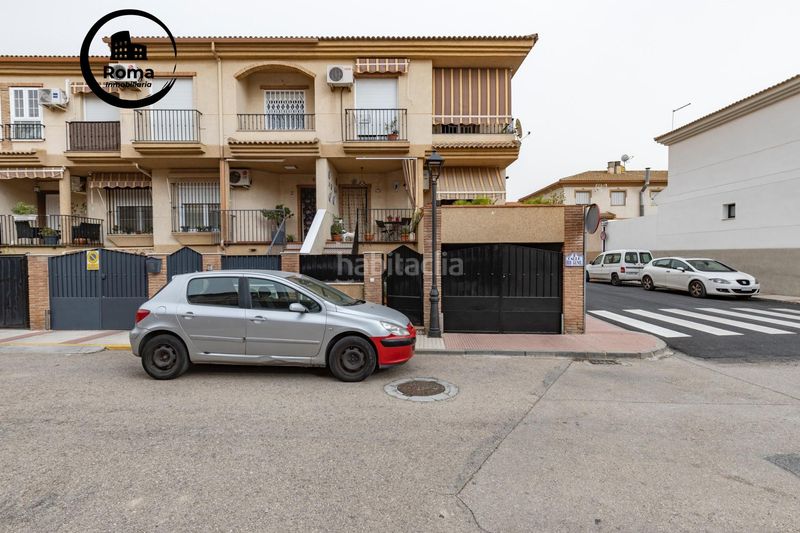 Foto 90800d2d-ac5b-4e4d-9a24-77495ce24752. Casa aparellada a calle río genil 22 a Atarfe
