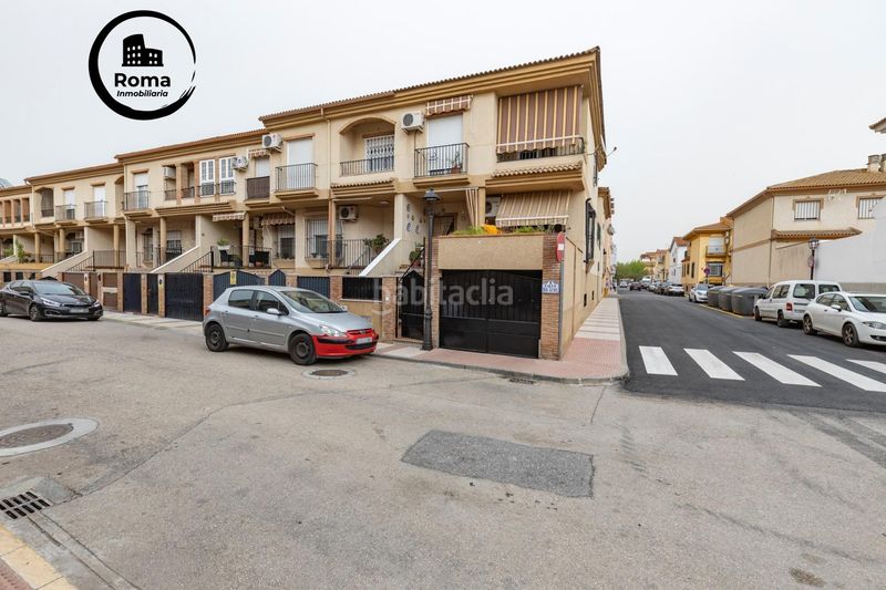 Foto ee3addab-14d3-4732-a967-d17a7181ced4. Casa aparellada a calle río genil 22 a Atarfe