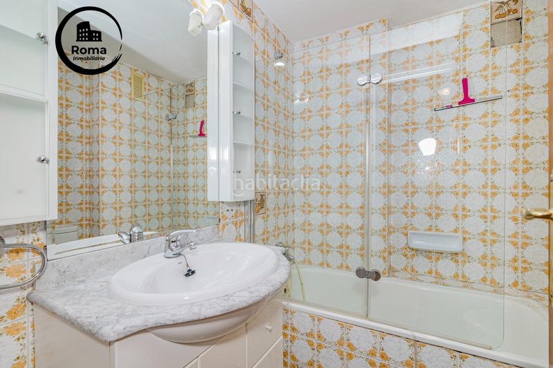 Foto b8cb05c8-b31f-4de2-9a8d-c0944a98c64a. Flat in parque nueva Granada Granada