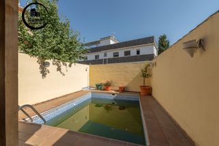 Casa adossada a Ogíjares. Vivienda unifamiliar adosada en ogijares