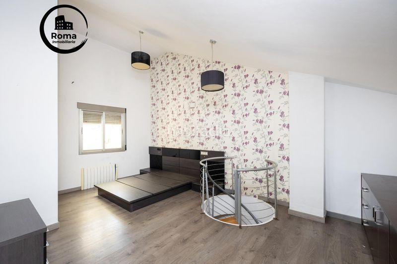 Foto 4581e434-75c3-4597-a1bf-87b81442d195. Duplex avec chauffage parking dans Santa Fe