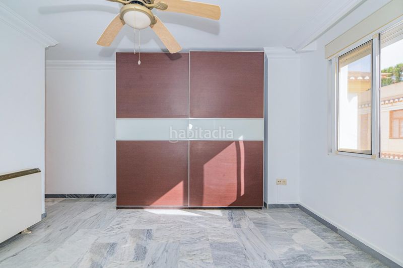 Foto 59f0258b-a312-41dd-9377-ee5cd6fee00d. Piso  de 3 habitaciones y cochera en la zubia en Zubia (La)
