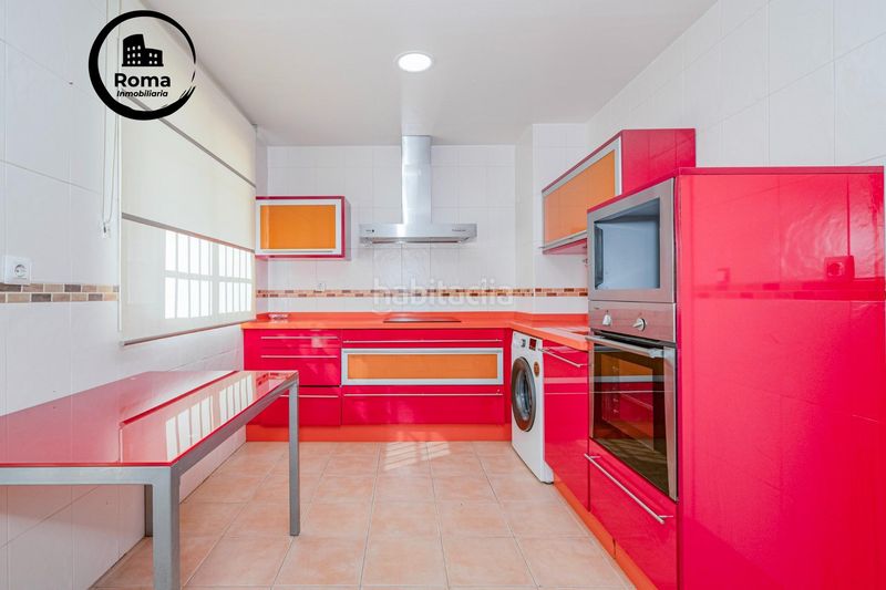 Foto ccc132b1-7862-43ab-b642-17c3f74038c0. Towny house with heating in Jun
