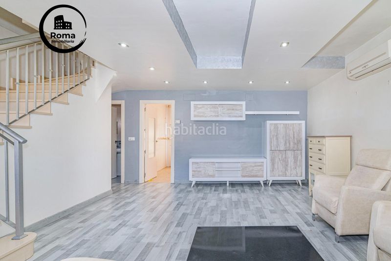 Foto dd48e05e-1f9d-40bd-b52a-bba8f2566cf1. Towny house with heating in Jun