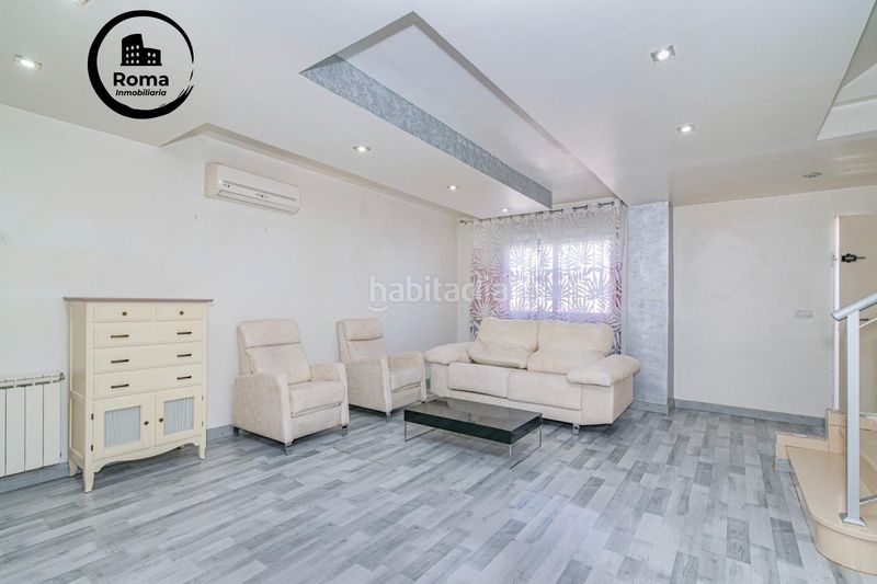 Foto dee2c308-91aa-4b59-a5a5-bb7fab553708. Towny house with heating in Jun