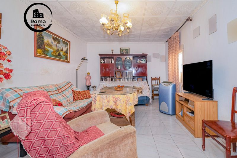 Foto 4b5975d1-ae13-4f69-93d7-79d92c3475c8. Casa amb xemeneia a Barrio de la Vega Monachil