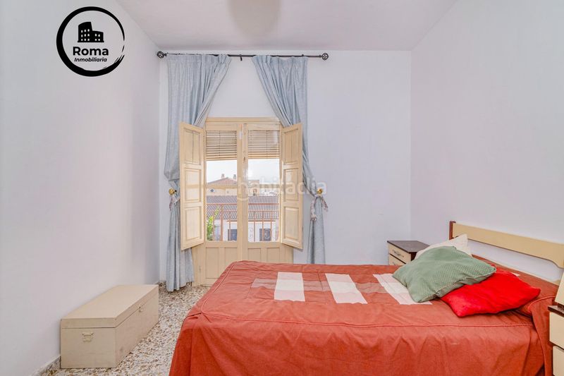 Foto f90bb961-449c-46e9-8985-55f0eb5c9292. Casa amb xemeneia a Barrio de la Vega Monachil