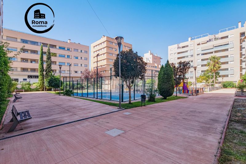 Foto 80472f38-9b9c-4243-b938-368d07859c63. Àtic amb calefacció aparcament piscina a Campus de la Salud Granada