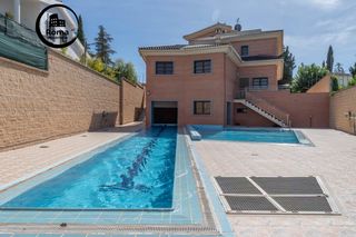 Chalet in Cortijo del Aire. Espectacular villa unifamiliar independiente con máxima privacid
