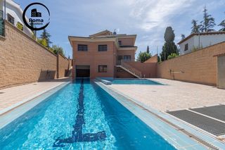 Chalet in Cortijo del Aire. Espectacular villa unifamiliar independiente con máxima privacid