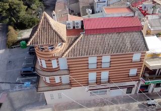 Casa en Romana (la). Ofrecemos a la venta un edificio singular con una superficie tot