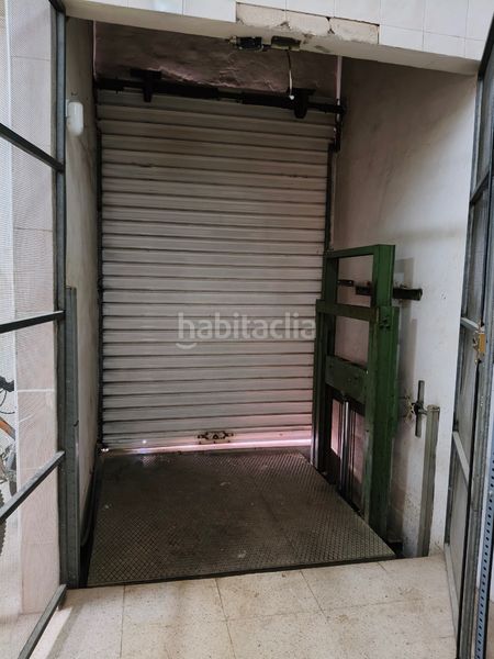 Foto 95f2d658-9df7-4b60-94e5-ccb5b2ffa3a1. Casa ofrecemos a la venta un edificio singular con una superficie total de 422 mâ , ubicado en la encantadora localidad de la romana, c en Romana (la)