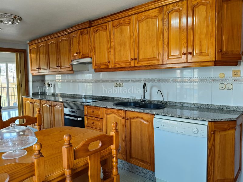 Foto ba6e0af9-4d46-43b1-95fe-bc4306d4a0e4. Casa ofrecemos a la venta un edificio singular con una superficie total de 422 mâ , ubicado en la encantadora localidad de la romana, c en Romana (la)