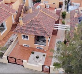 Casa en Romana (la). Bienvenido a su retiro mediterr�neo en la romana imagine despert
