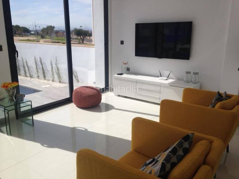 Foto a29f9f09-6e24-4c7e-b823-7d2a3676ffa4. Casa amb piscina a Romana (la)