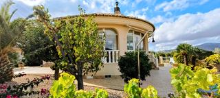 Casa en Romana (la). Casa independiente con piscina privada, gran garaje y espectacul
