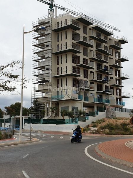 Foto b7faf916-d133-4762-9a9f-3923aeaf8621. Apartament amb piscina a cala Finestrat Finestrat