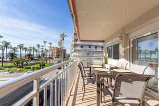 Apartament a Calle valencia 110. Magnifica vivienda en salou a escasos metros de la playa con fan