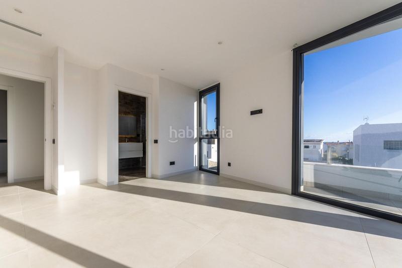 Foto 4fd2c666-ba8e-4835-a442-914525d04687. Chalet avec chauffage parking piscine dans mar Cambrils Cambrils