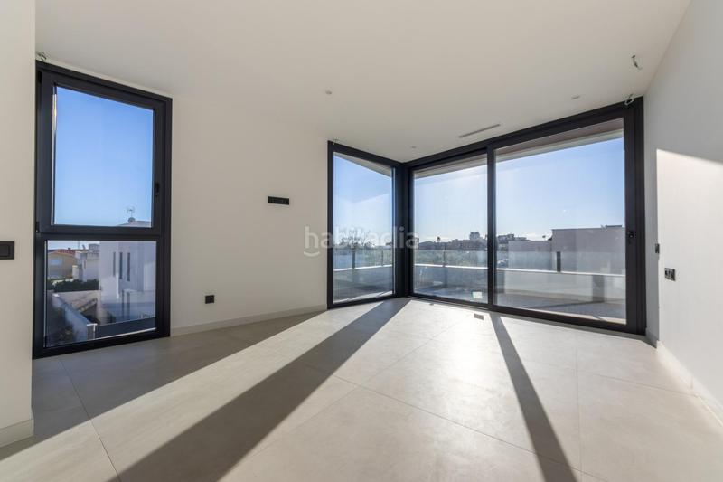 Foto fa9dad6f-00f8-4c8c-aad1-294de5ffc77c. Chalet avec chauffage parking piscine dans mar Cambrils Cambrils