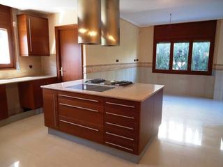 Casa a Mestral. Casa individual con parcela de 1100 m2 muy bien situada en la zo