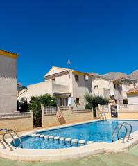 Xalet a Polop. Chalet a la venta en la alberca