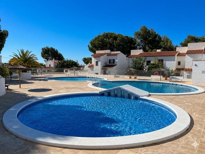 Foto 0d9c0ef5-c620-4449-8548-44d45122a09f. Casa adossada amb piscina a Varadero Nucia (la)