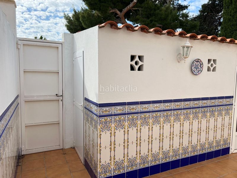 Foto 954c7ae7-4f2e-4efc-8599-077c6eb64944. Casa adossada amb piscina a Varadero Nucia (la)